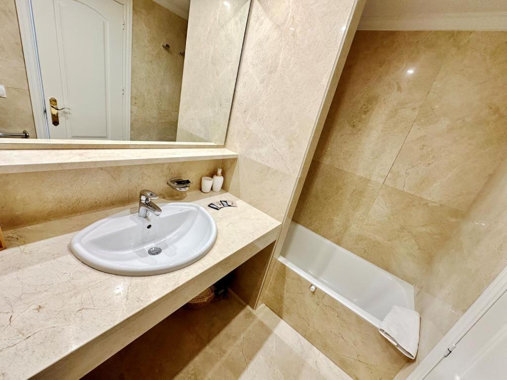 Atico Frontal Al Mar Con Piscina Privada By Homeprive デニア エクステリア 写真